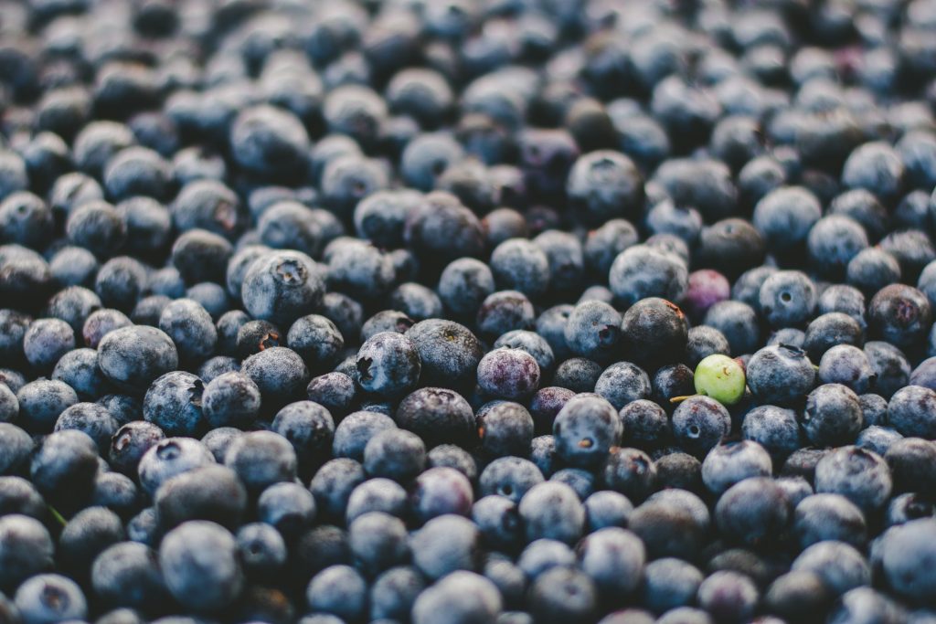 18 Superfoods to Improve Your Healthy Eating Pattern