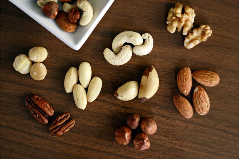 foods-to-combat-the-signs-of-ageing-2-nuts