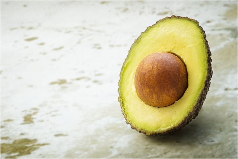 foods-to-combat-the-signs-of-ageing-4-avocado